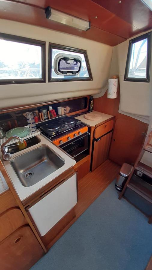 ホテル Bed & Boat Brezza Del Mare ヴィアレッジョ エクステリア 写真