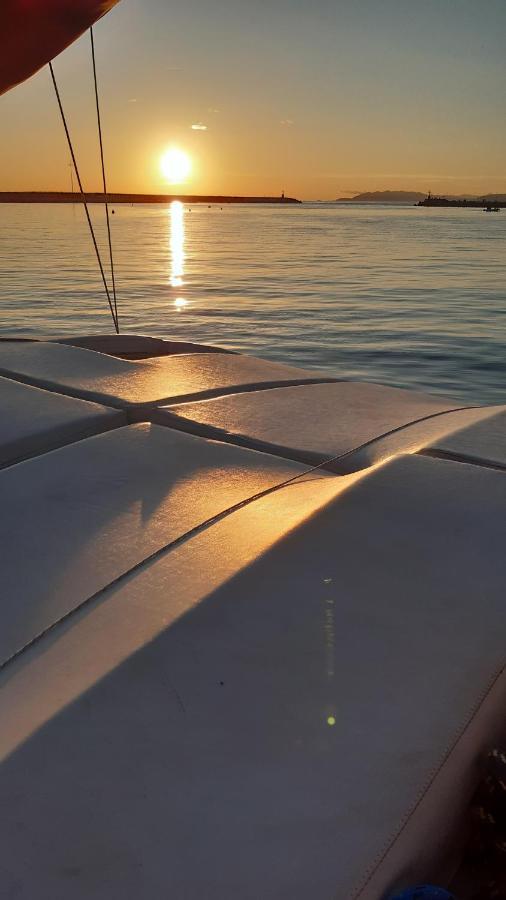 ホテル Bed & Boat Brezza Del Mare ヴィアレッジョ エクステリア 写真