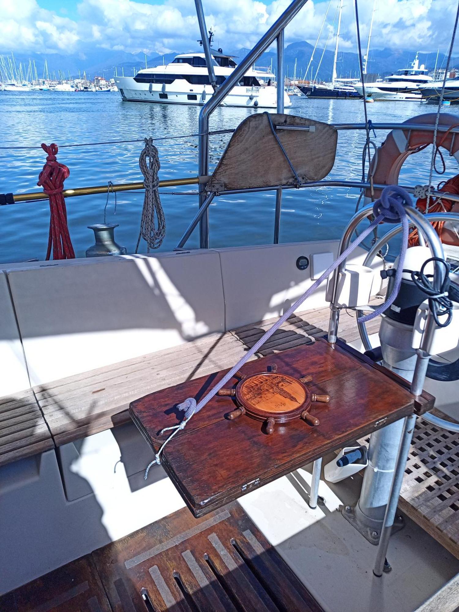 ホテル Bed & Boat Brezza Del Mare ヴィアレッジョ エクステリア 写真