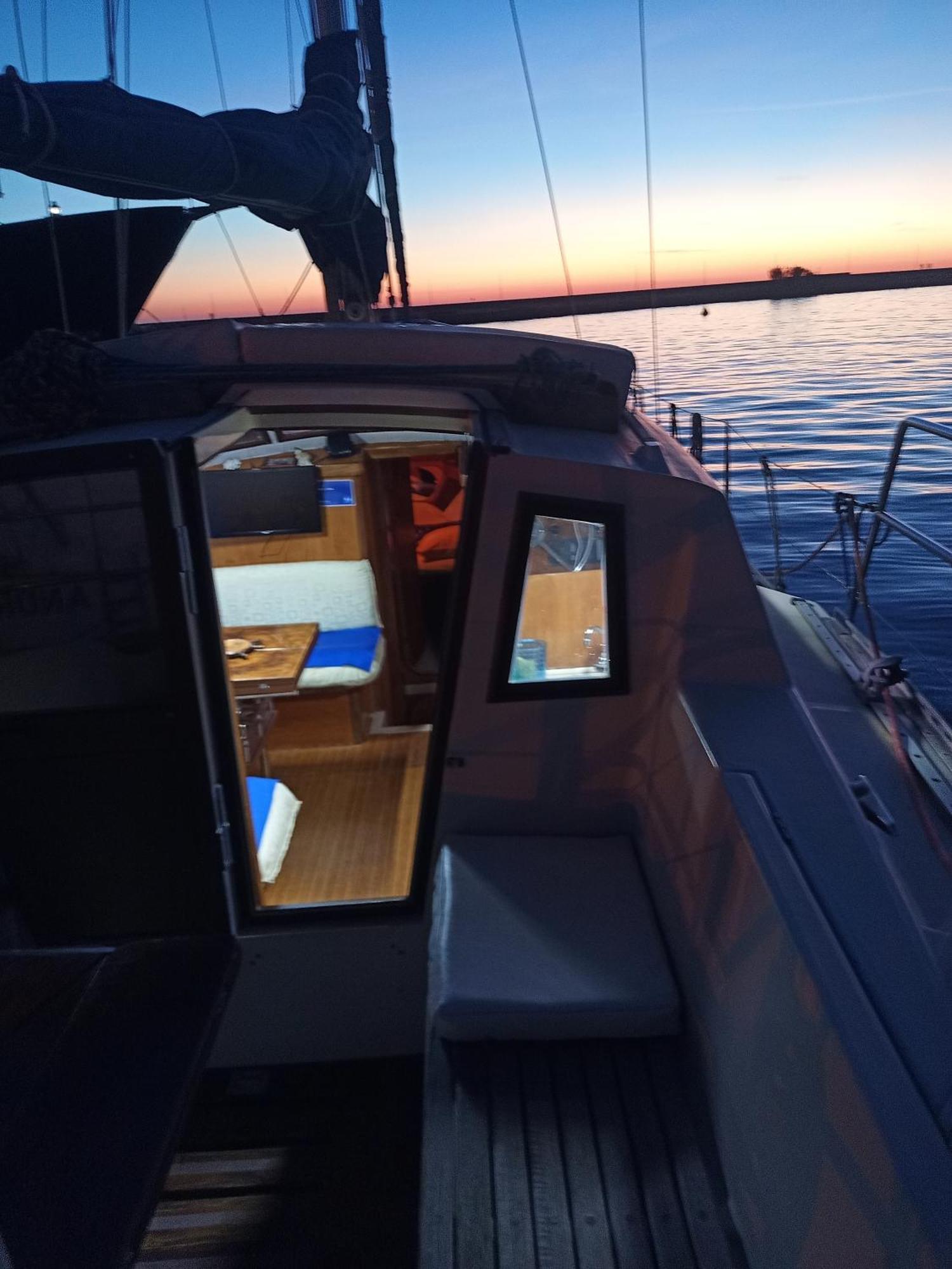 ホテル Bed & Boat Brezza Del Mare ヴィアレッジョ エクステリア 写真